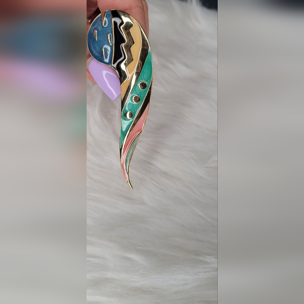 Brooch - Picture 2 of 2